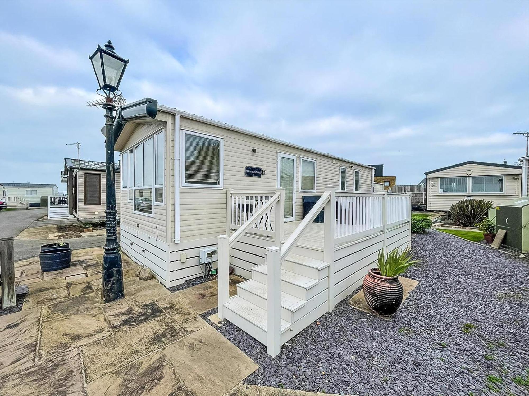 מלון וויטסטייבל Lovely 6 Berth Caravan With Decking And Wifi In Kent, Ref 47017C מראה חיצוני תמונה